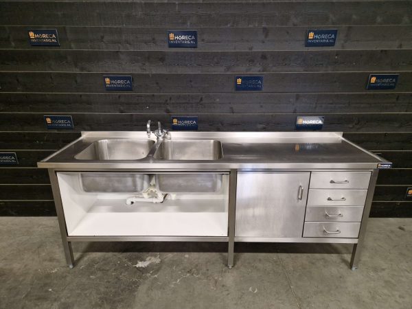 koel/vleesvitrine | ggm gastro | 250 cm | 2 glazen schuifdeuren | 230v